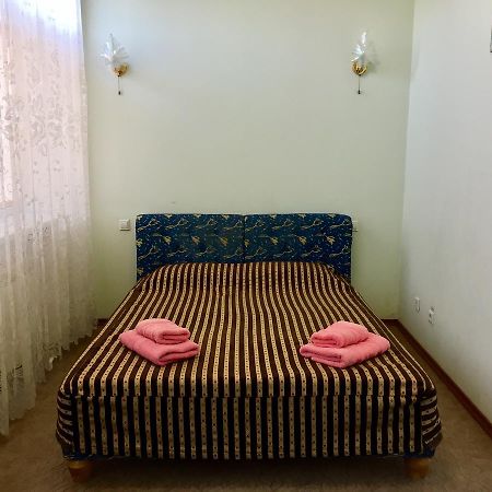 Pectoral On Khortytsia Hotel Zaporizhia Ngoại thất bức ảnh