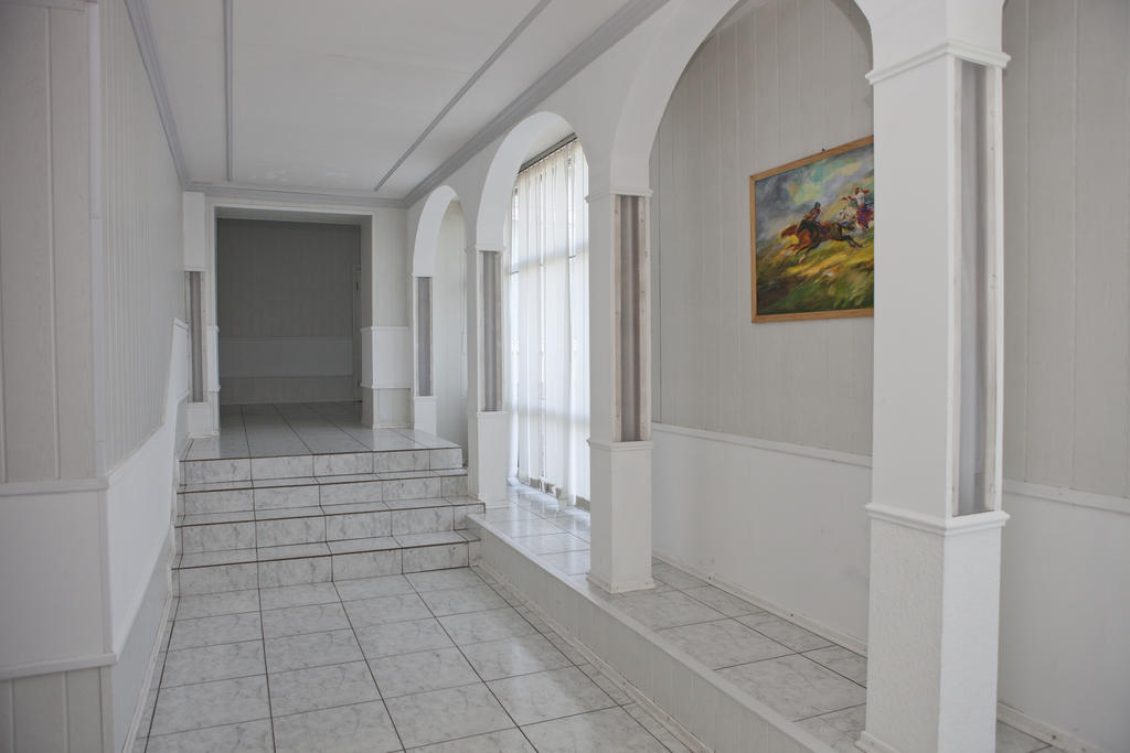 Pectoral On Khortytsia Hotel Zaporizhia Ngoại thất bức ảnh